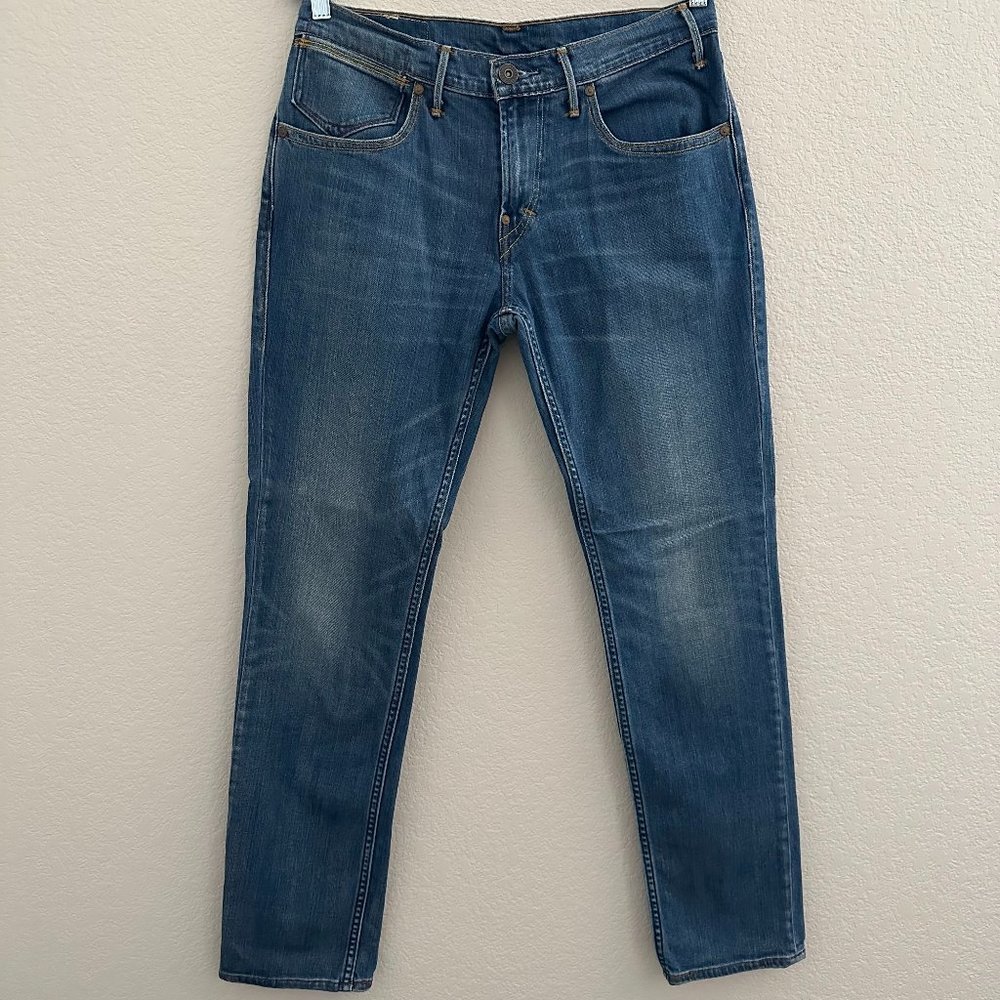 Levi's Women's Mid-Rise 504 Jeans Size 32X32 Light-Medium Wash Regular Fit